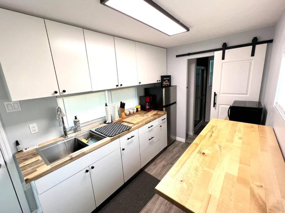 1Bed 1Bath Container Home Centrally Located Cypress Gardens Экстерьер фото
