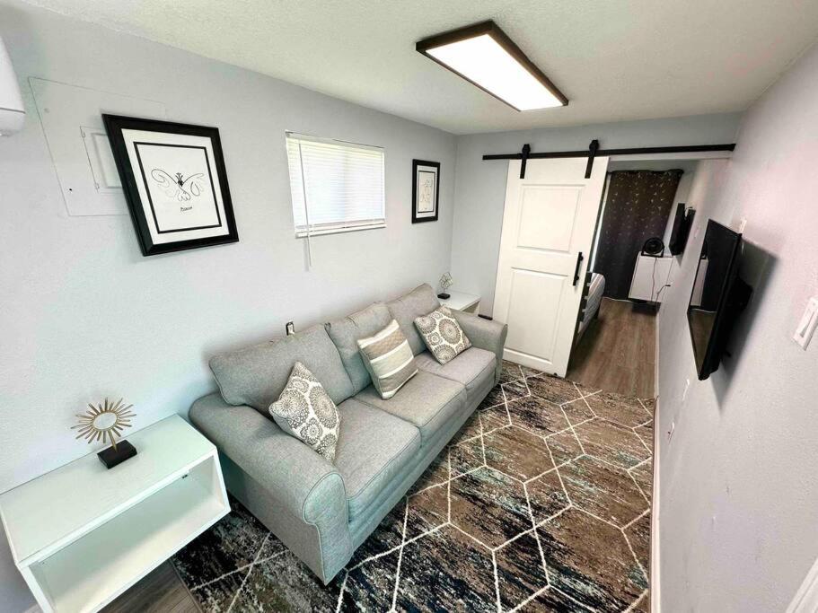 1Bed 1Bath Container Home Centrally Located Cypress Gardens Экстерьер фото